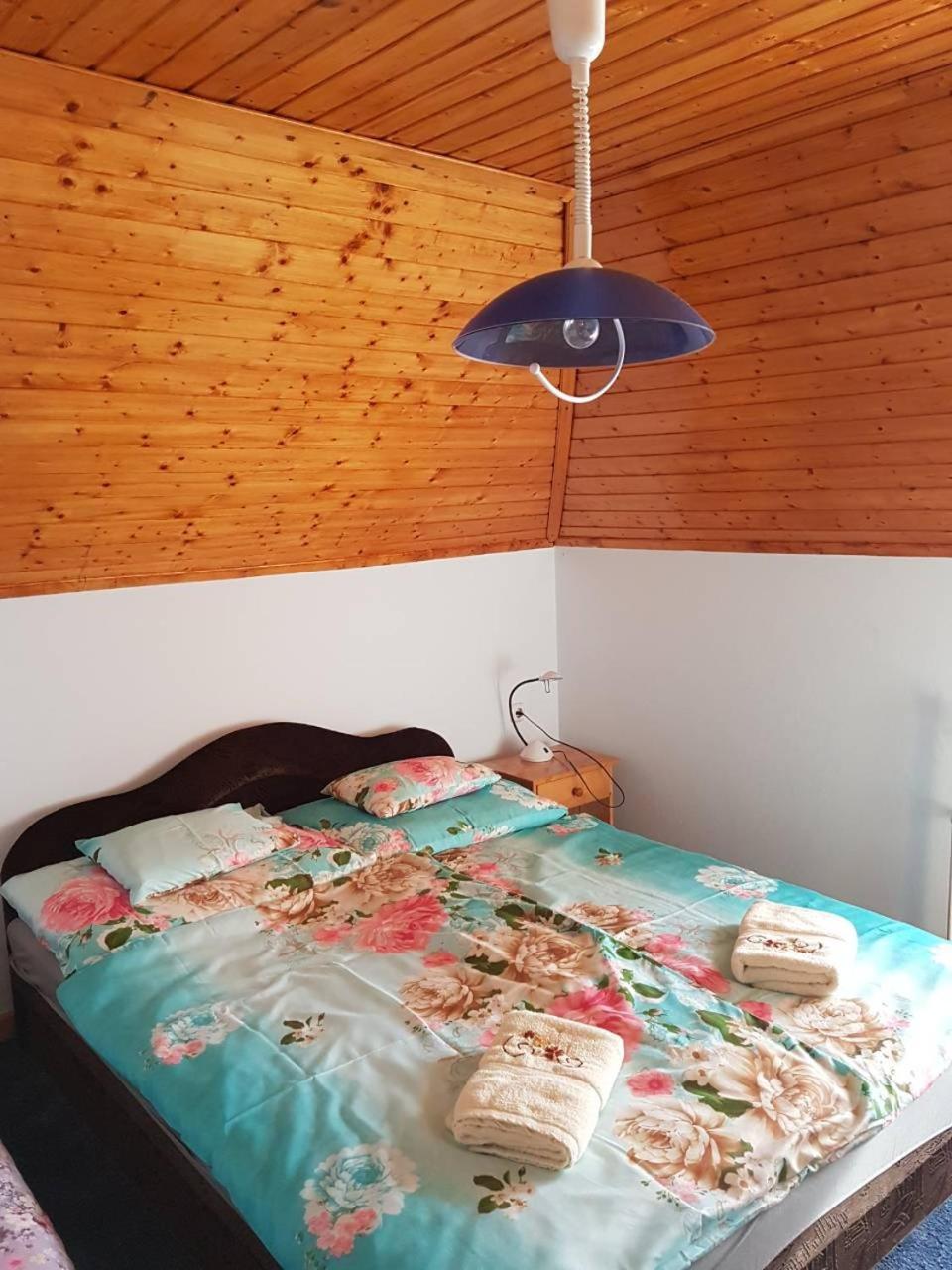 To Uti Vendeghaz Hotell Mezotur Eksteriør bilde